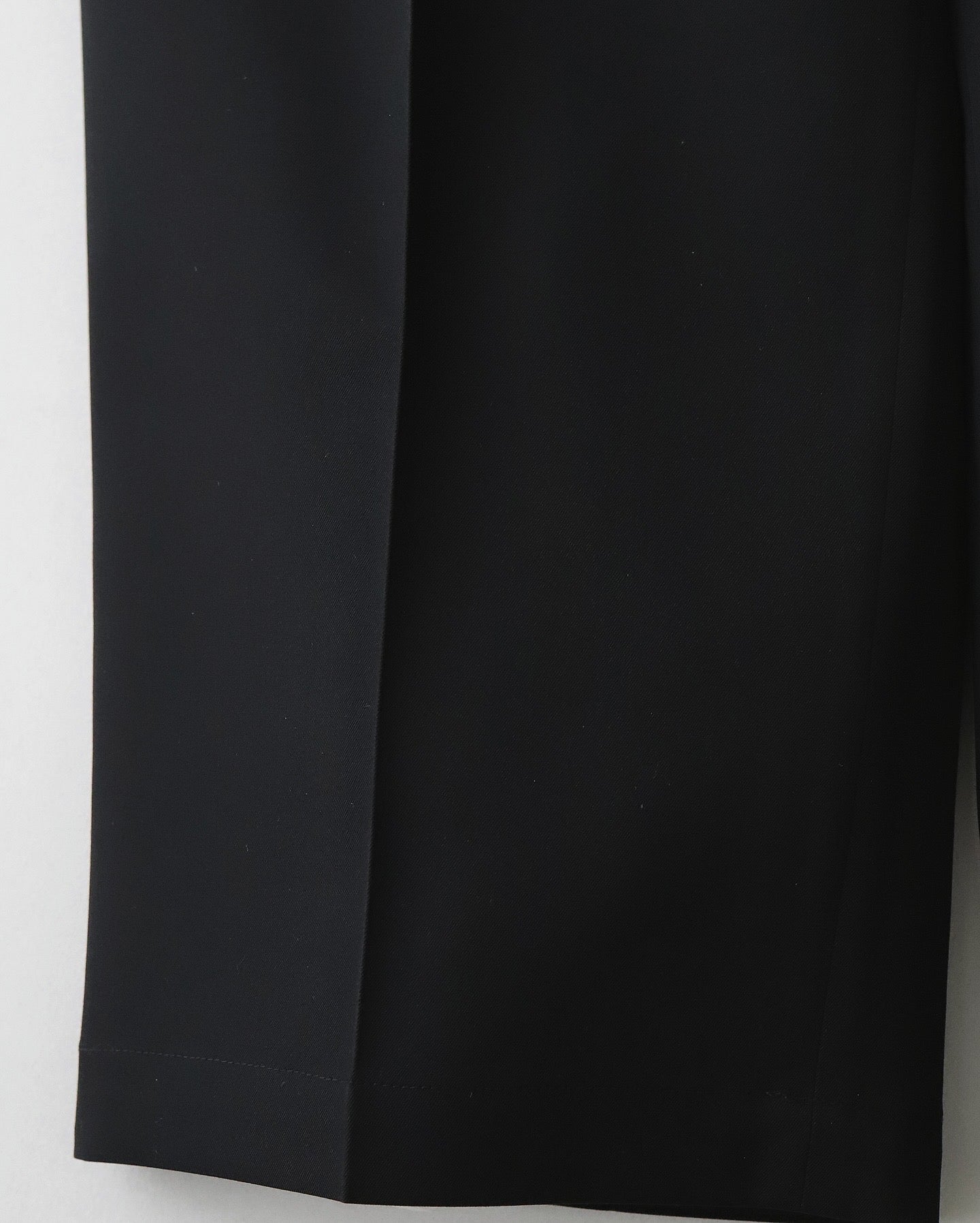 SCALE OFF WOOL WIDE SLACKS