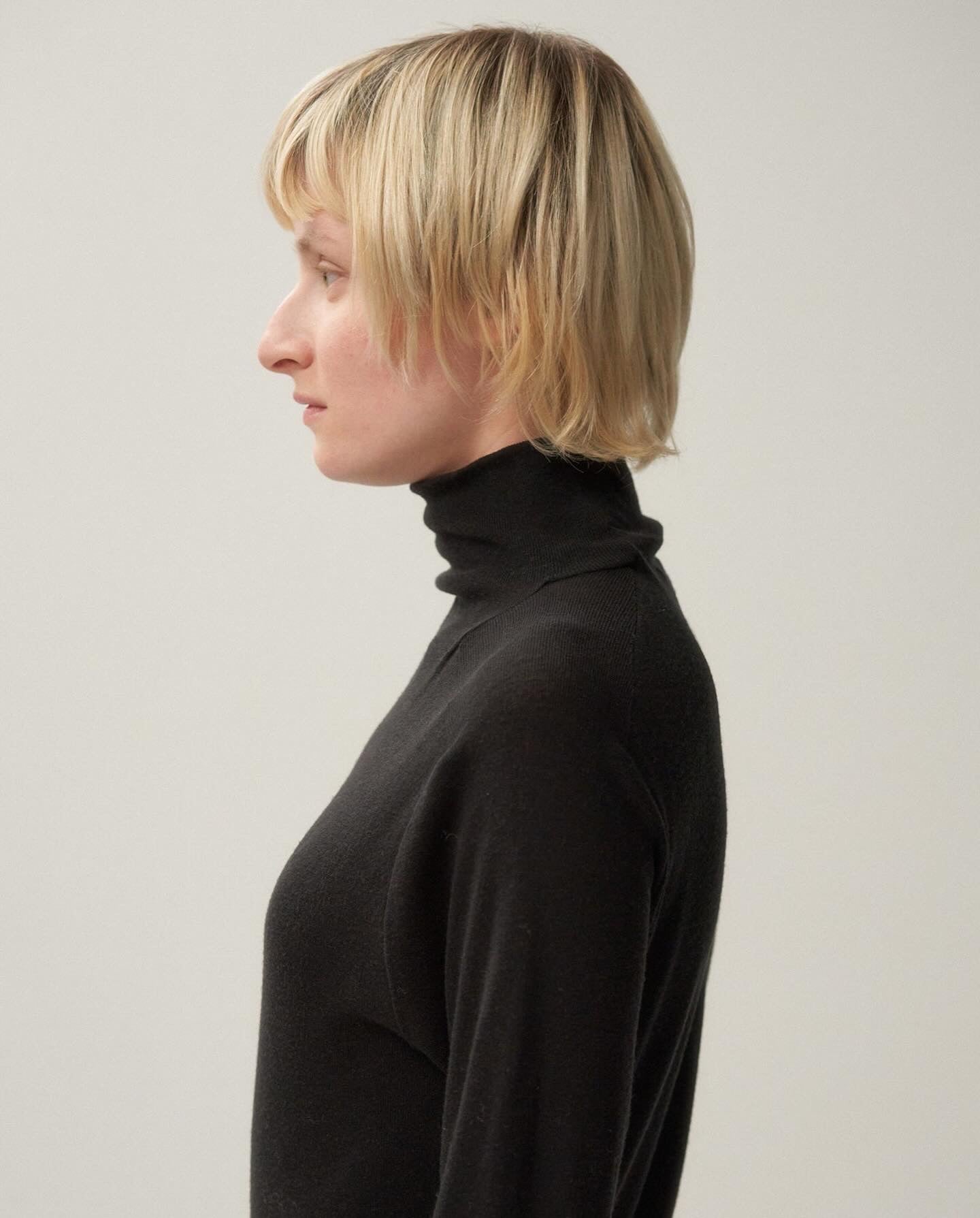 ROYAL WOOL CIRCULAR RIB TURTLENECK SWEATER（WOMEN）