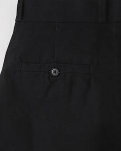 TUCK STRAIGHT TROUSERS