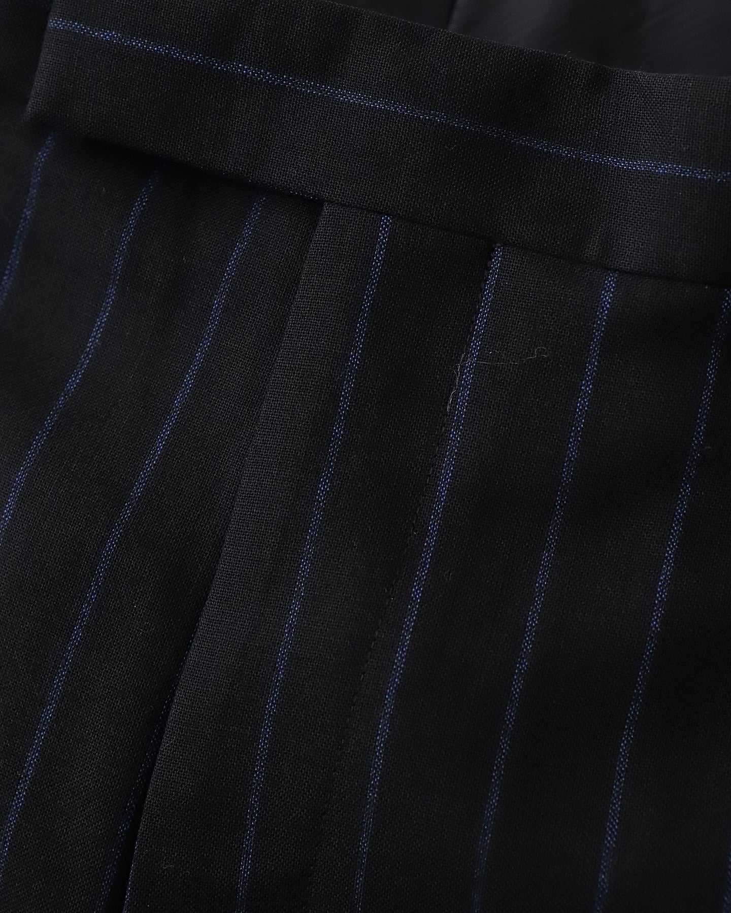DOUBLE PLEATED SHORT TROUSERS / Dormeuil