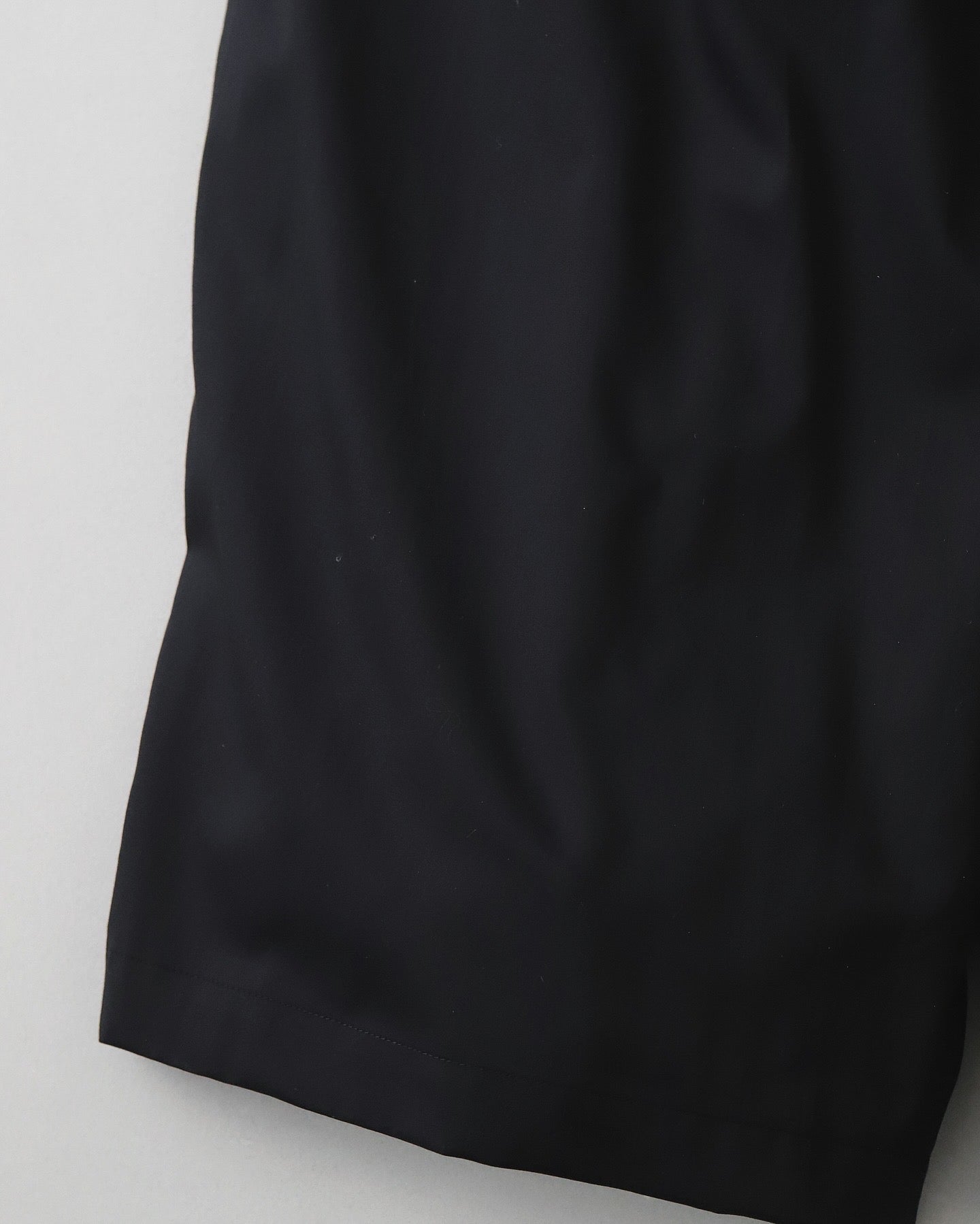 SILICON POPLIN TWO TUCK EASY PANTS