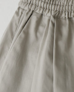 SILICON POPLIN TWO TUCK EASY WIDE PANTS（WOMEN）
