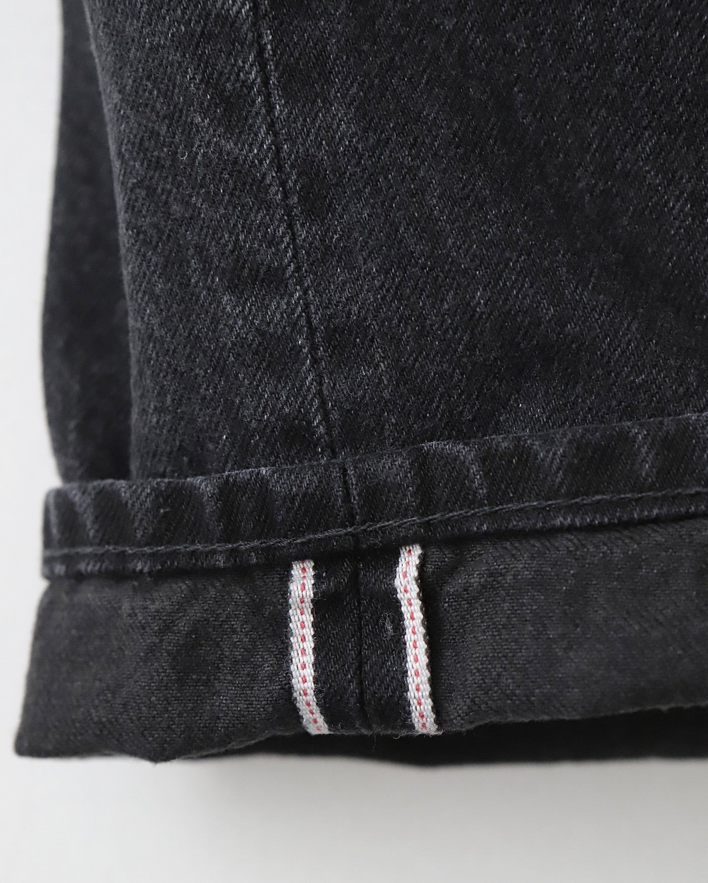 SELVAGE DENIM TWO TUCK PANTS