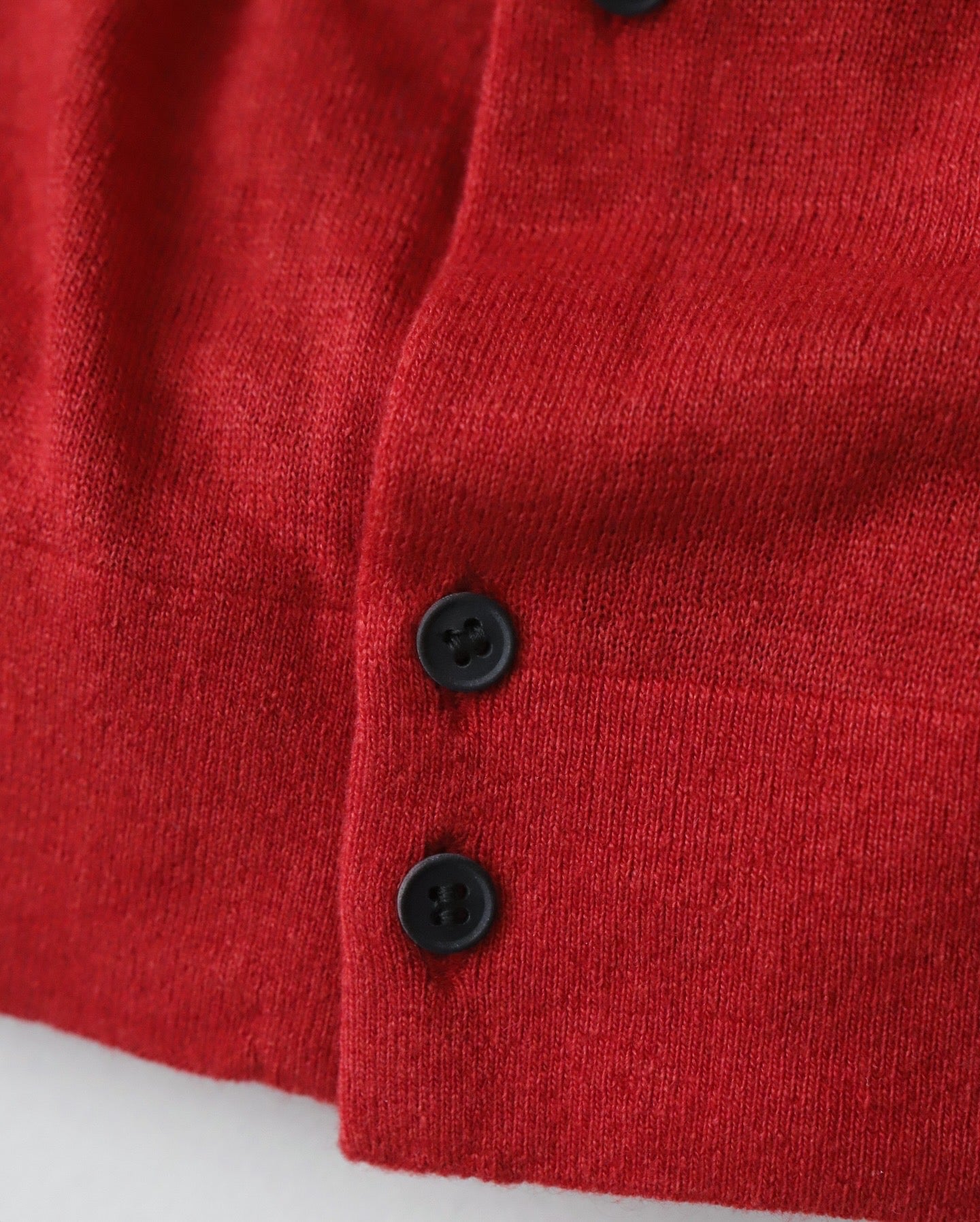GARMENT DYED CASHMERE SILK CREWNECK CARDIGAN（WOMEN）