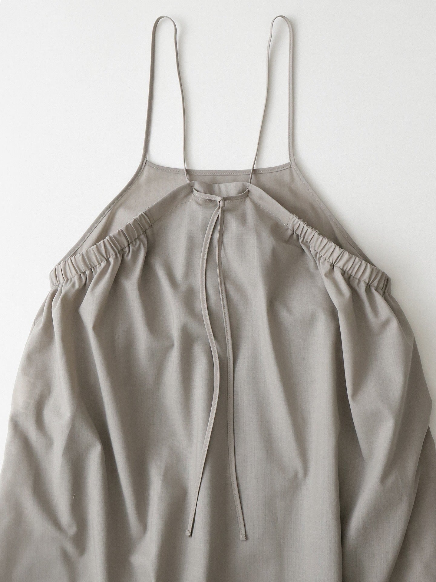 TECHNO WOOL TROPICAL SLIP DRESS（WOMEN）