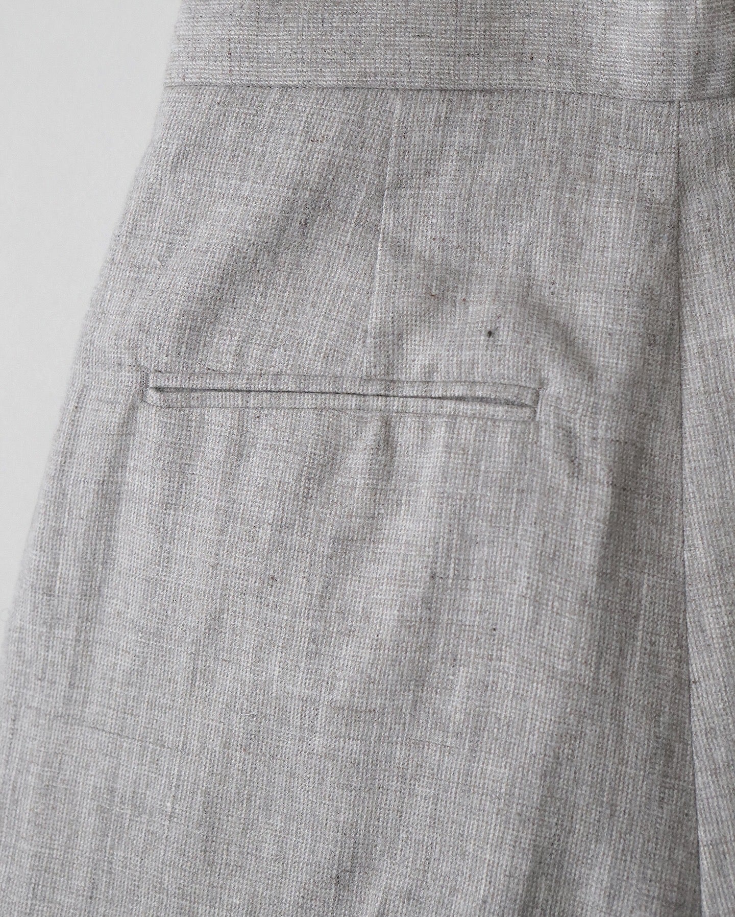 LINEN WOOL TWILL TUCKED EASY PANTS（WOMEN）