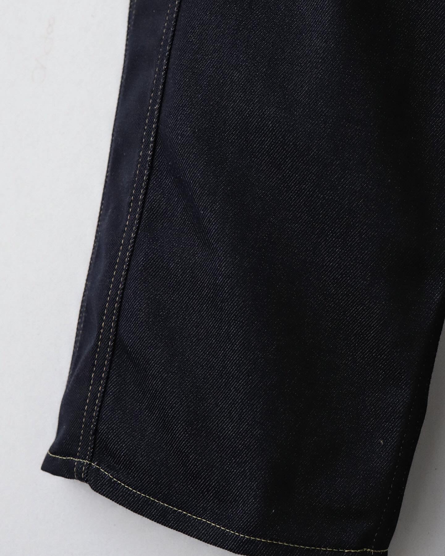 LEVI’S CUSTOMIZE DENIM PANTS