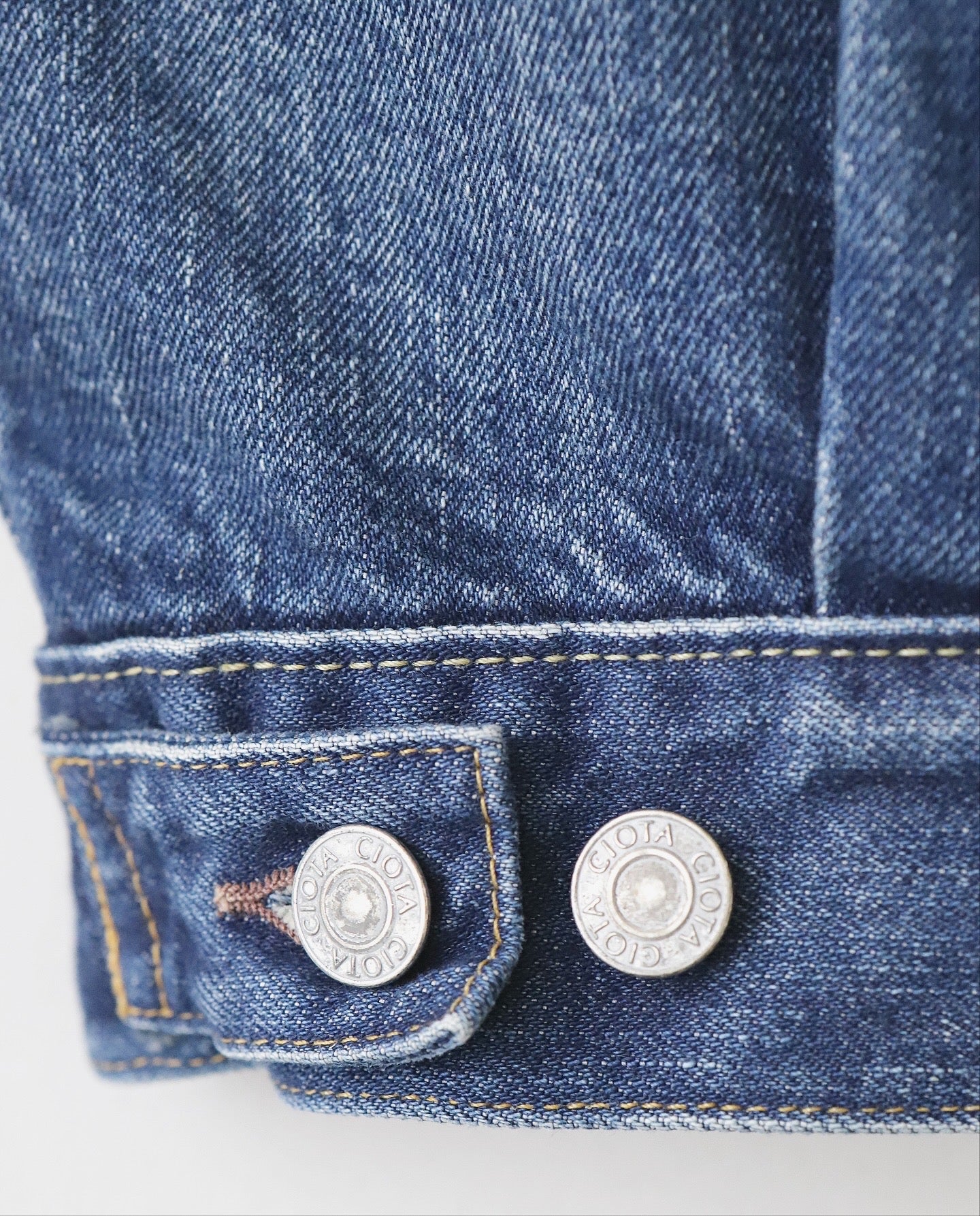 DOUBLE POCKET DENIM JACKET