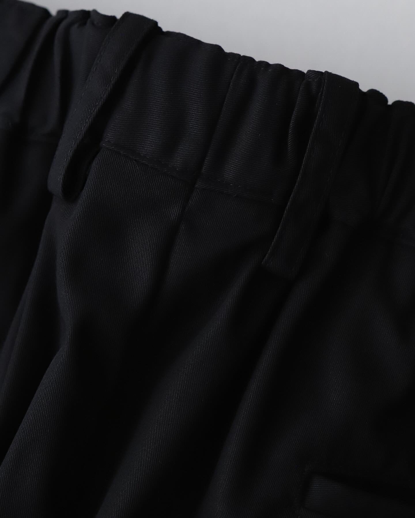 WOOLY COTTON TWILL WIDE TAPERED SLACKS