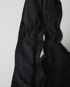 BRIEFINGS SLING BAG｜ESTER CORDURA DIA RIP × SUEDE NYLON ESTER