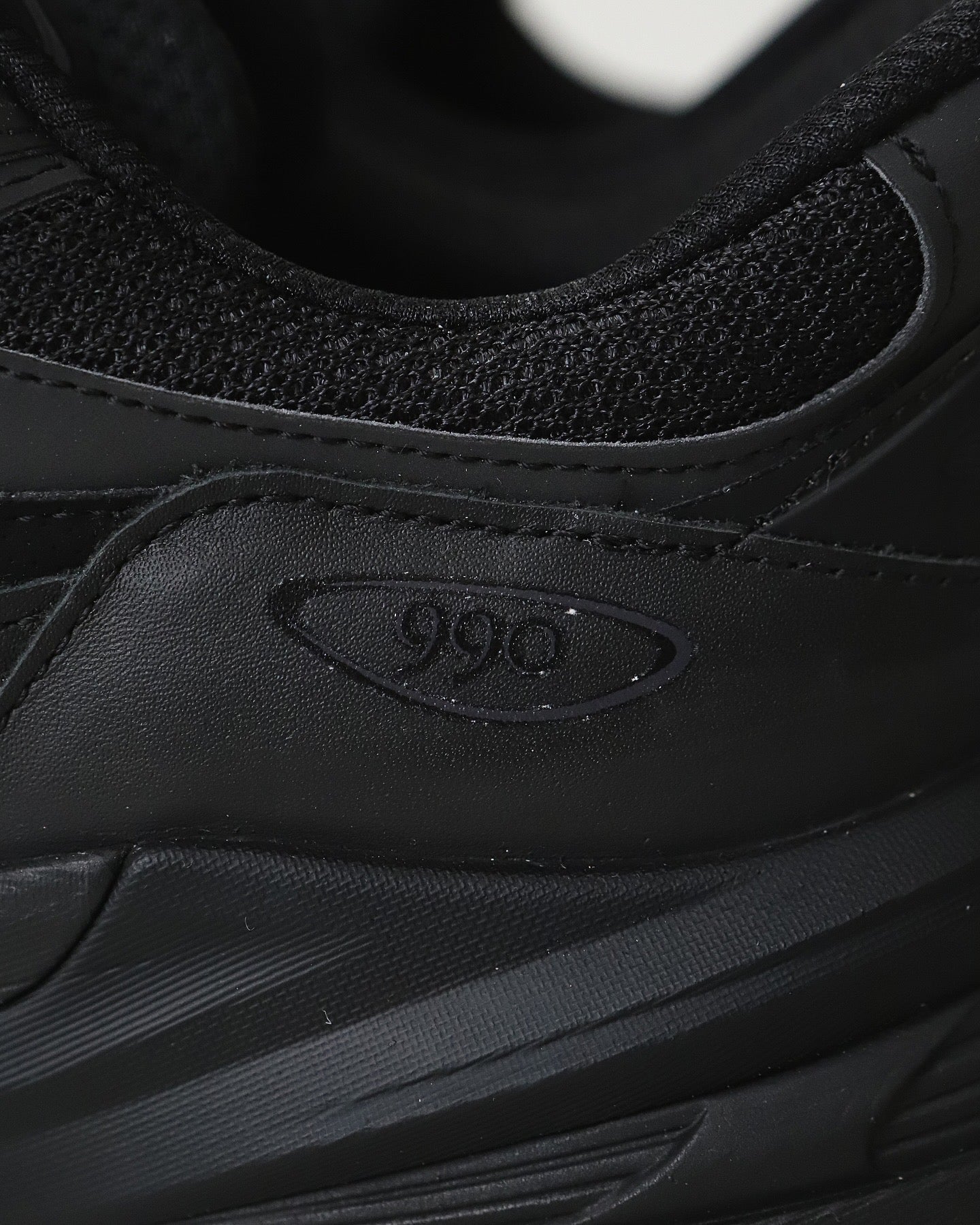 NEW BALANCE MADE IN USA 990V6