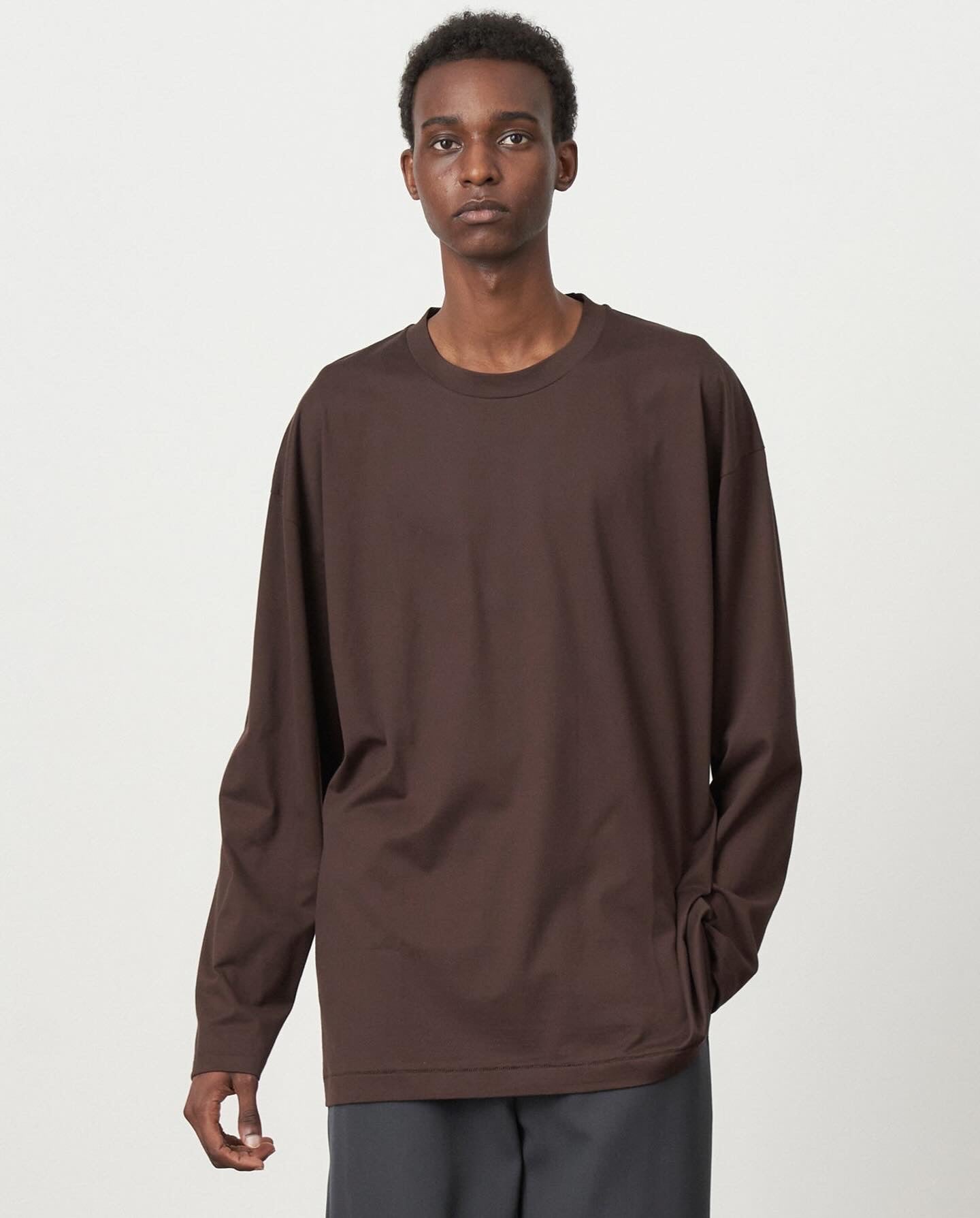 SUVIN60/2 OVERSIZED LONG-SLEEVE T-SHIRT