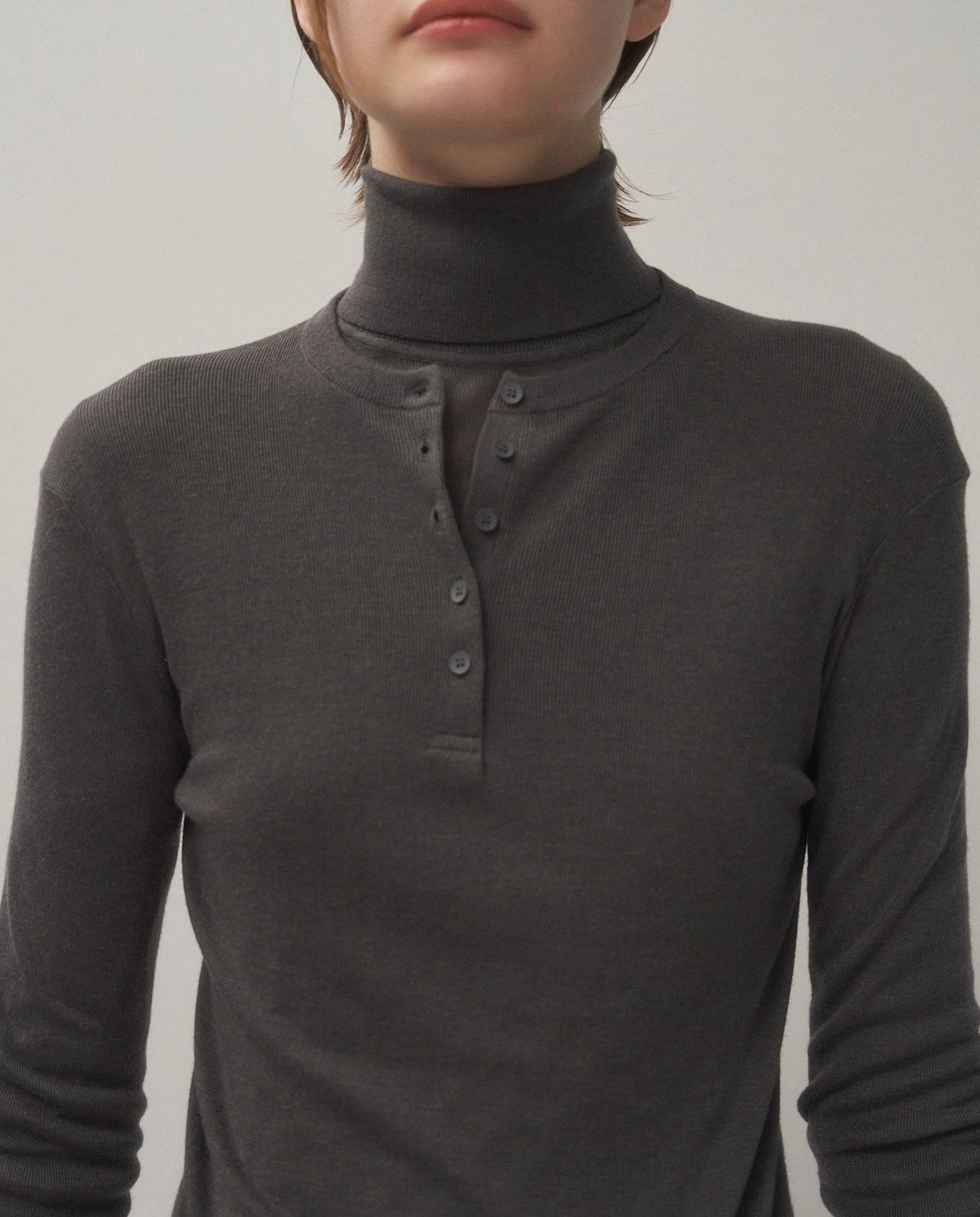 SILK BLENDED CIRCULAR RIB HENRYNECK SWEATER（WOMEN）