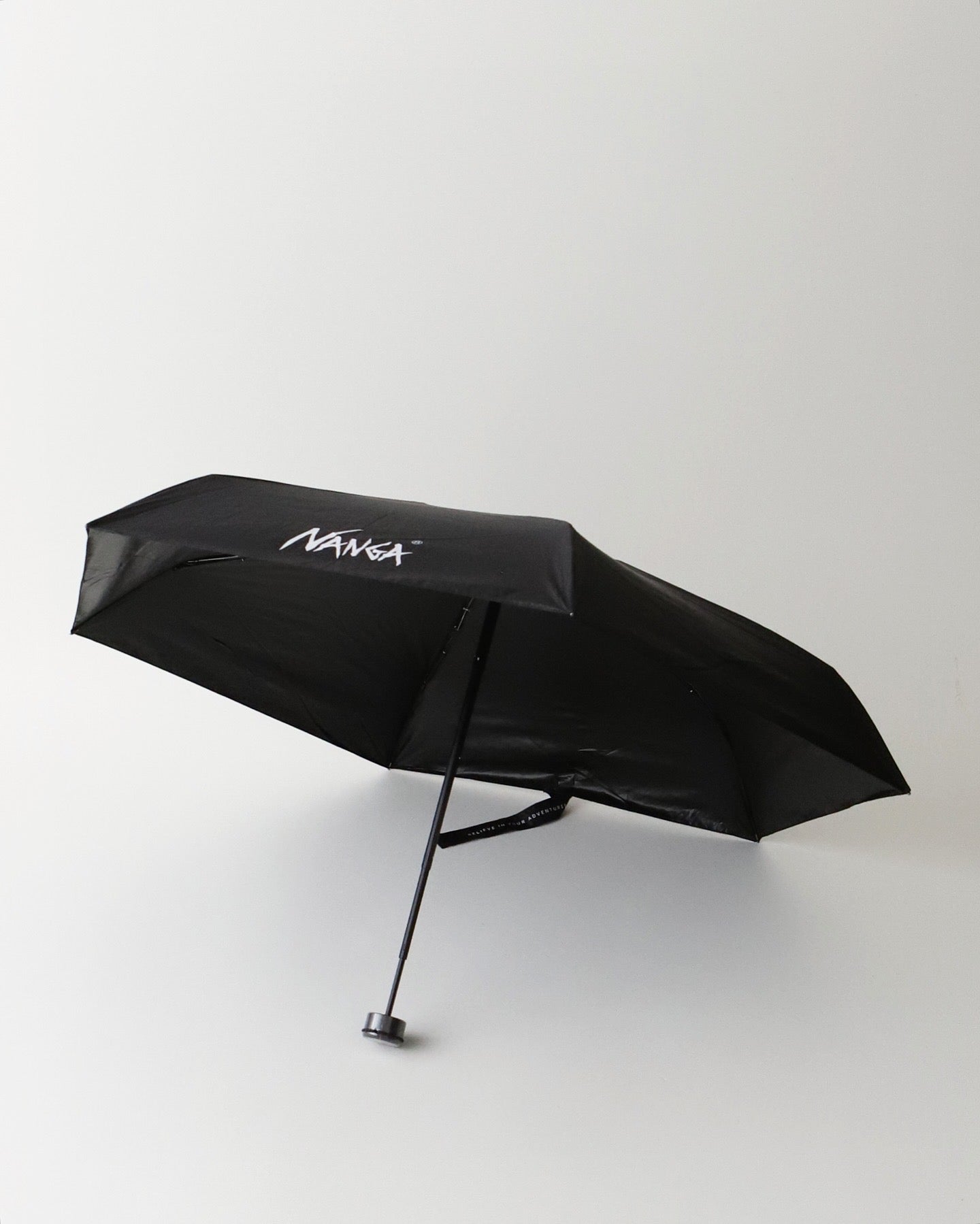 COMPACT UMBRELLA