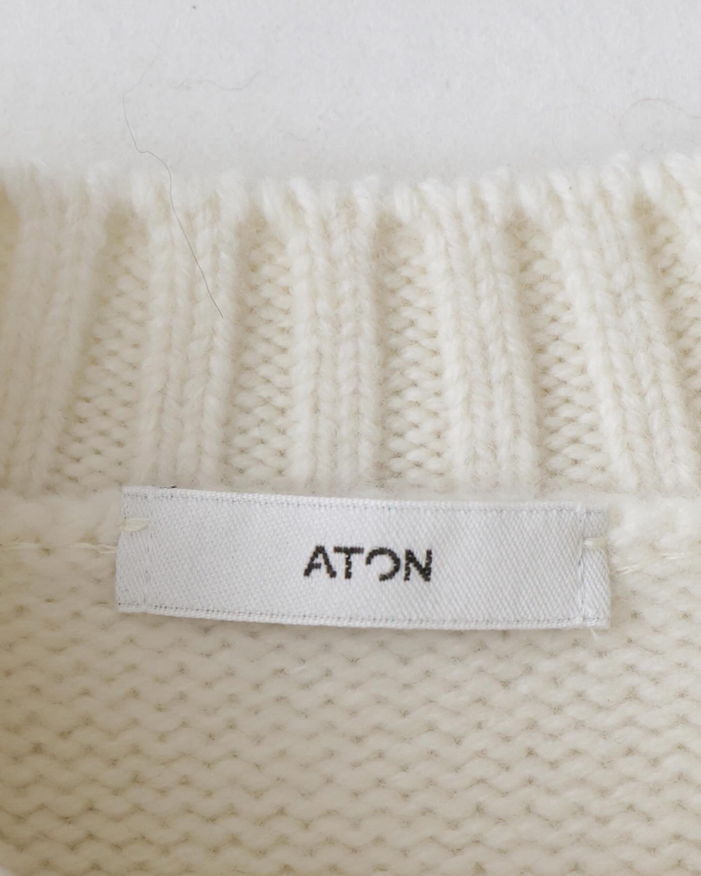 新品未使用】ATON COOMA LAMBS WOOL クルーネックセーター