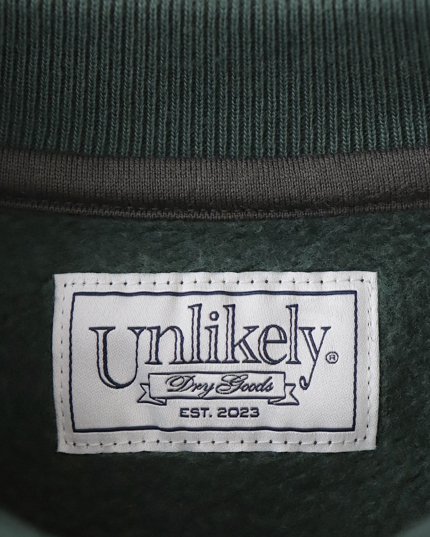 UNLIKELY SIMPLE SWEAT CREW "CENTRAL PARK"