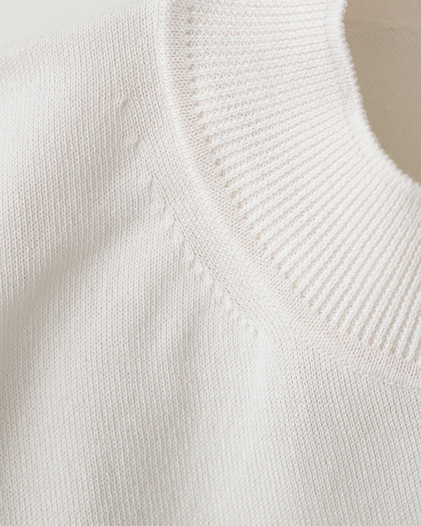 WASHI KNIT MOCKNECK VEST（WOMEN）