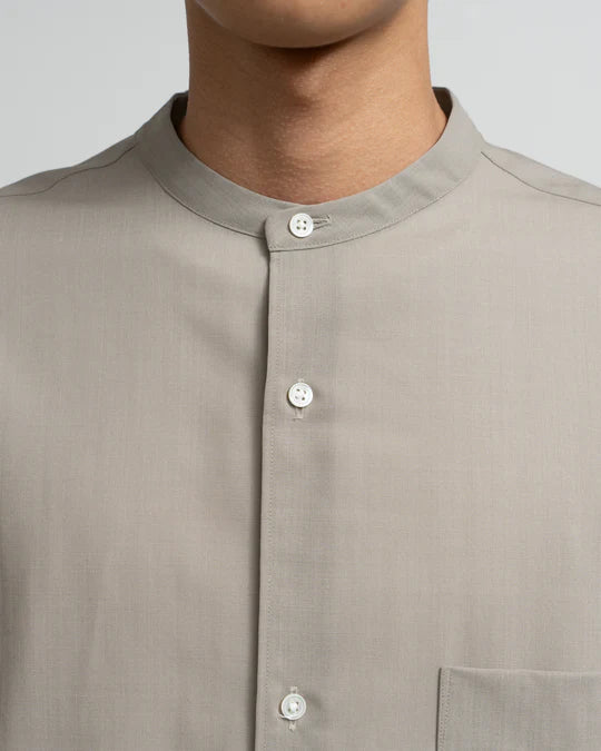 TECHNO WOOL TROPICAL OVERSIZED BAND COLLAR SHIRT