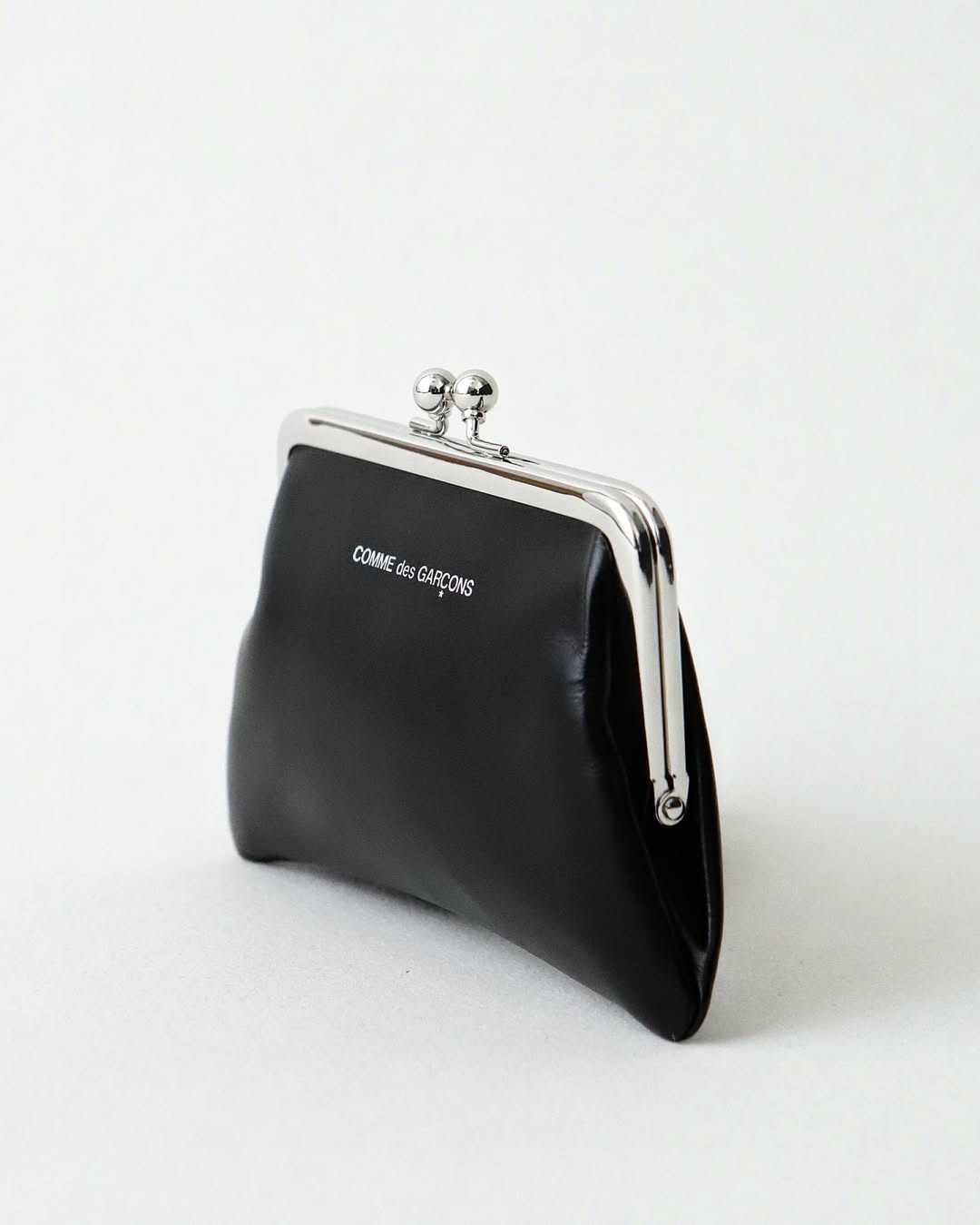 KISS CLASP SMALL