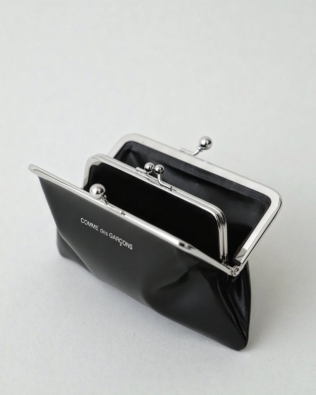 KISS CLASP SMALL
