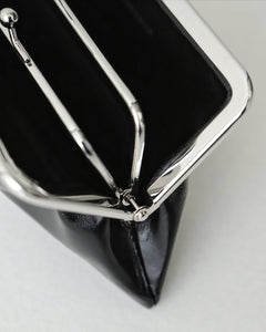 KISS CLASP SMALL