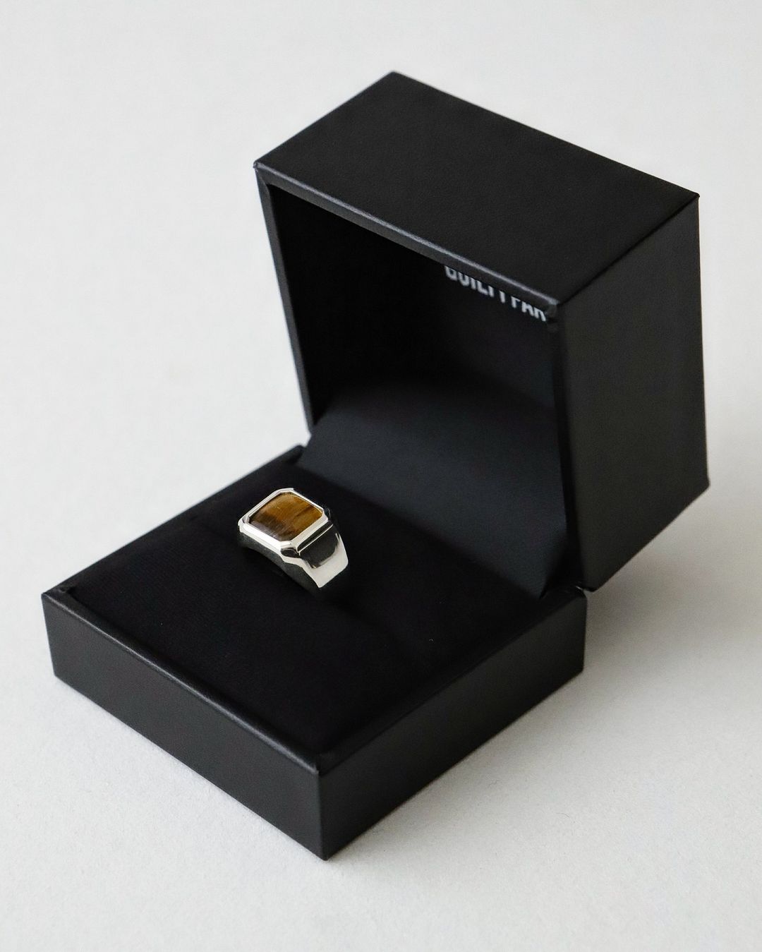 TIGER'S EYE SIGNET RING