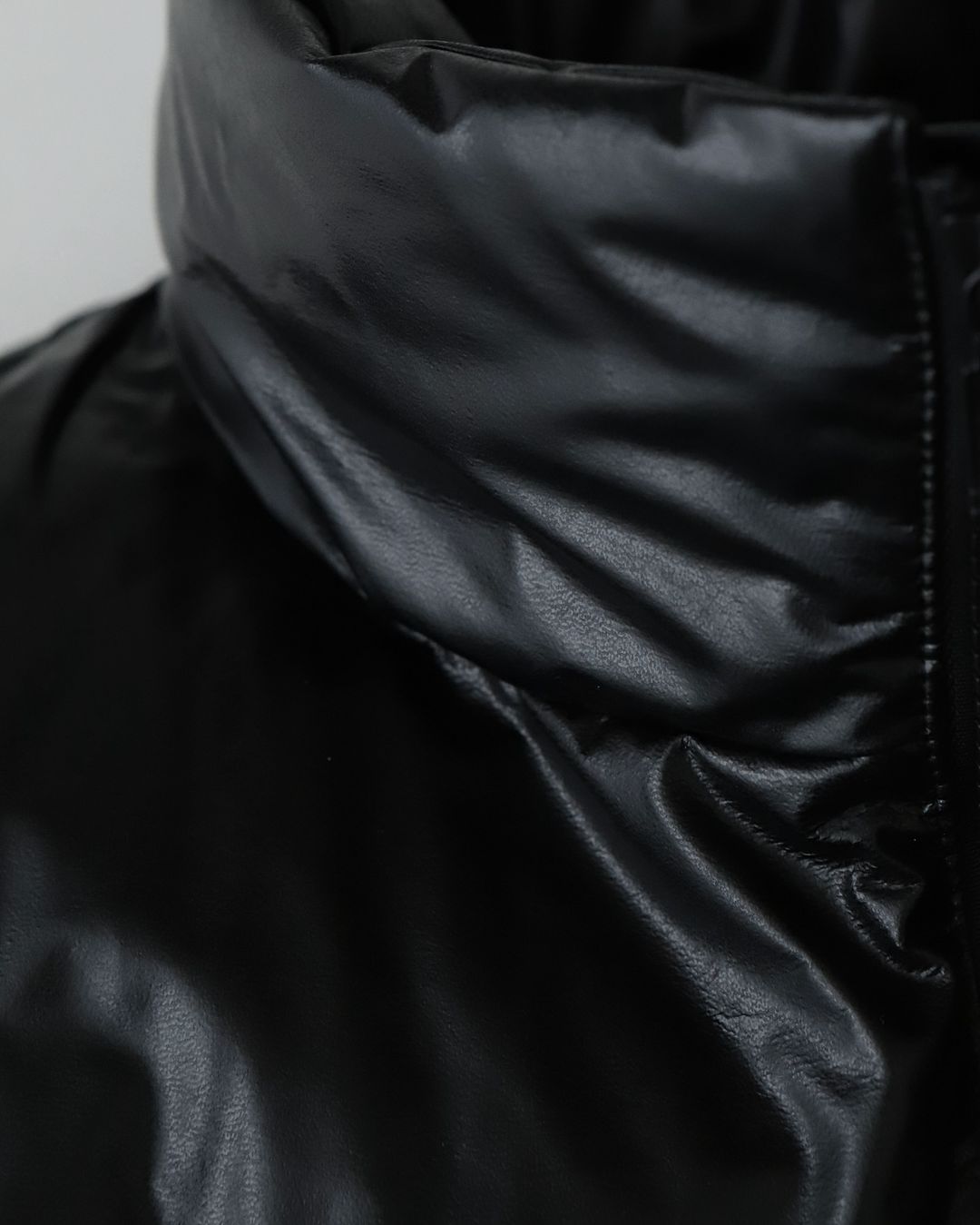 THE NORTH FACE SYNTHETIC LEATHER NUPTSE JACKET