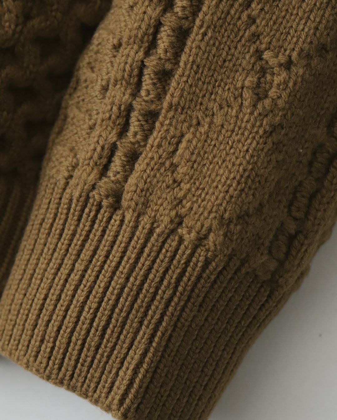 MERINO WOOL MIX CABLE KNIT SWEATER