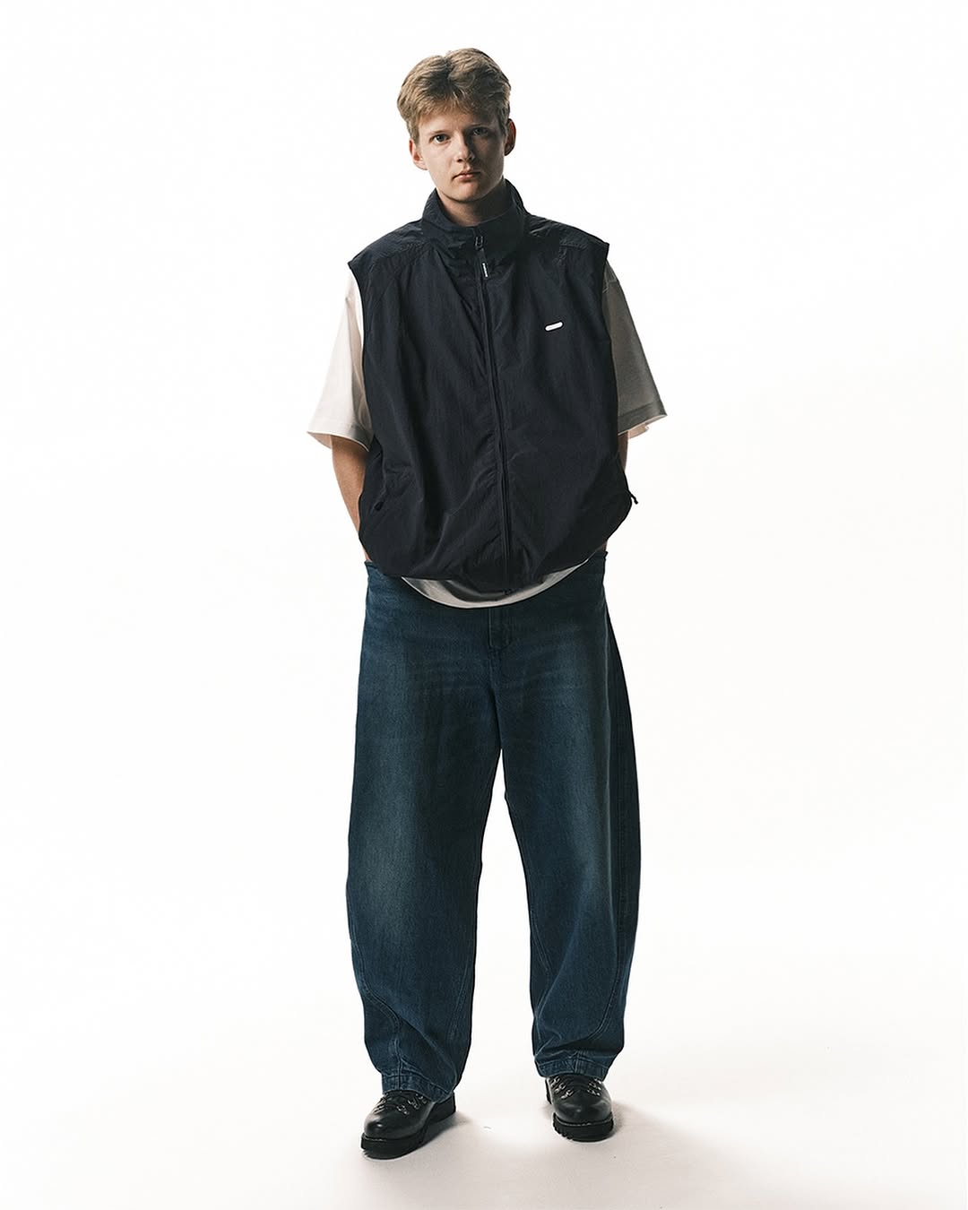 CURVED WIDE PANTS