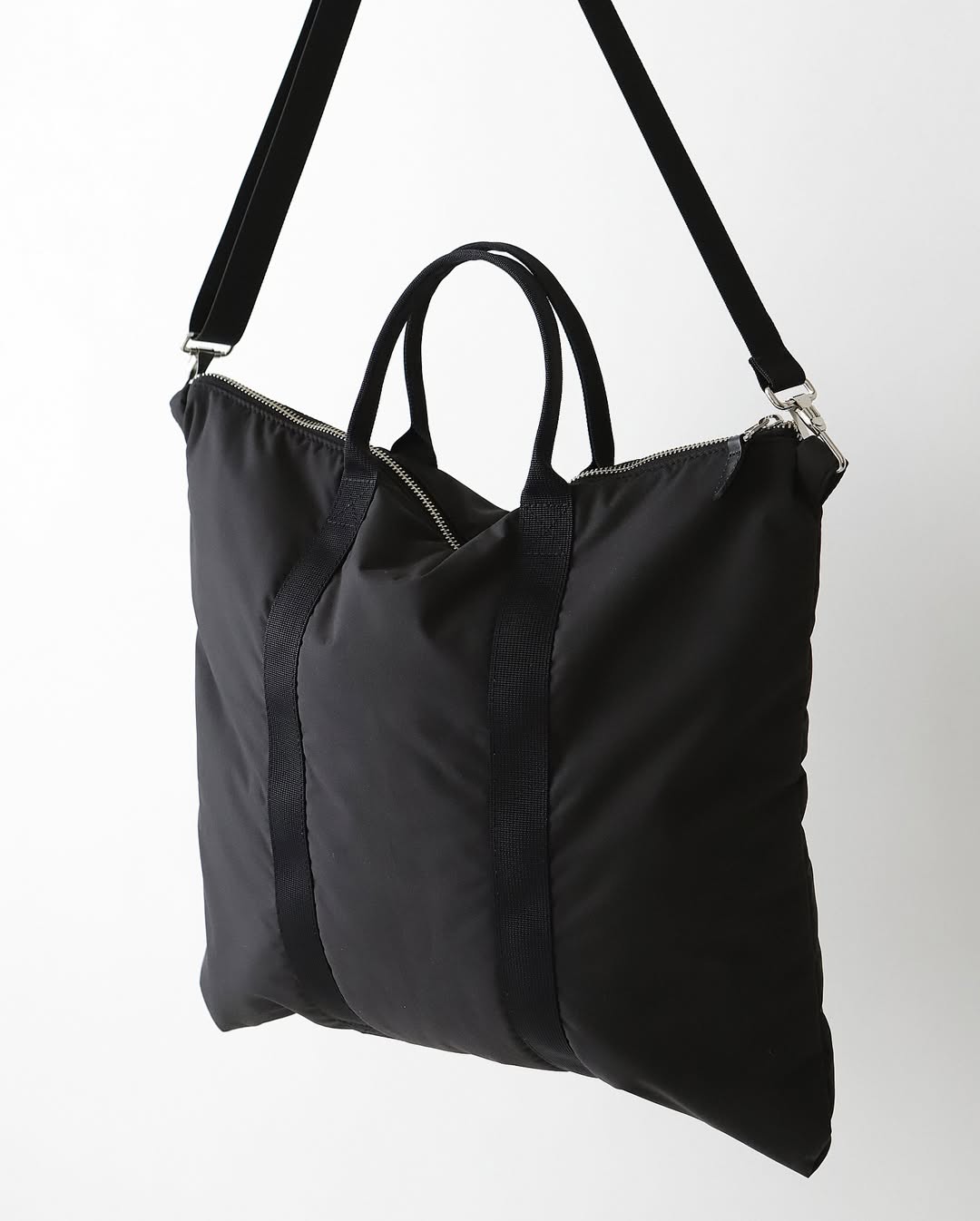 UNLIKELY ”MIL” HELMET BAG SQUARE