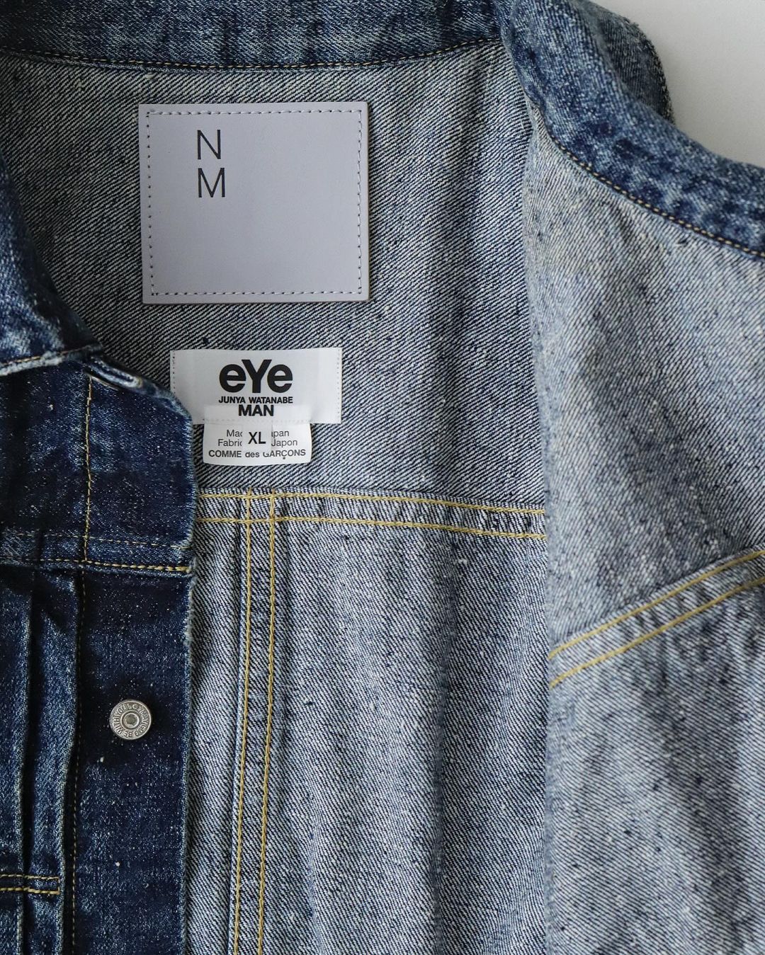 NEW MANUAL T-BACK DENIM JACKET