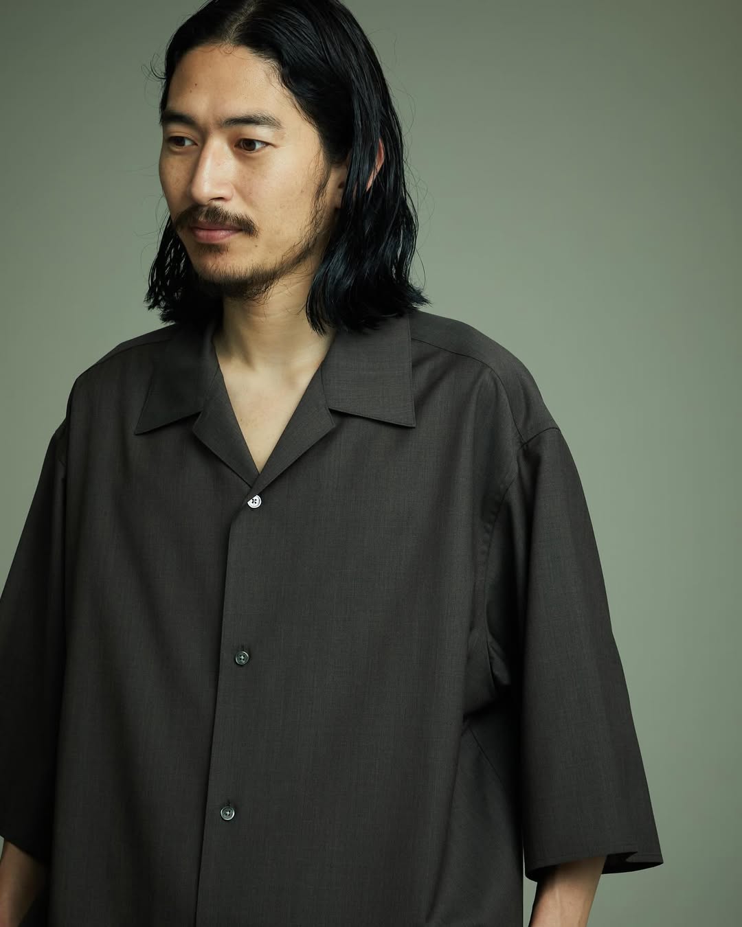 WOOL TROPICAL OPEN COLLAR SHIRT