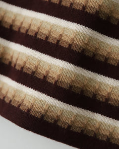 V NECK WIDE THREE D KNIT BROWN MIX