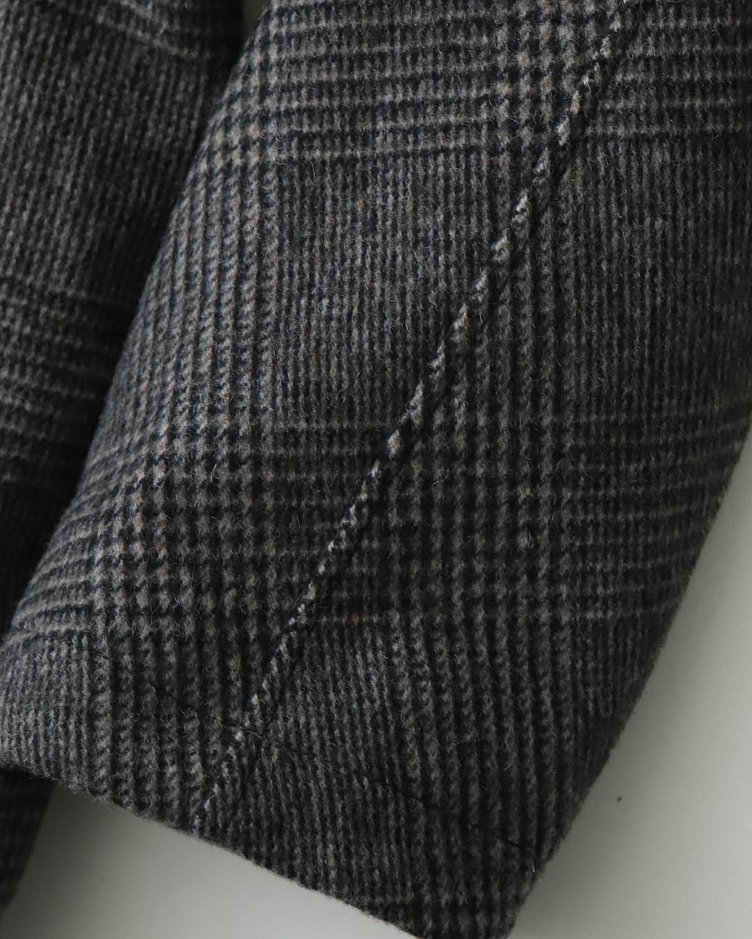 GORE-TEX WINDSTOPPER® GLEN CHECK LAPEL JACKET