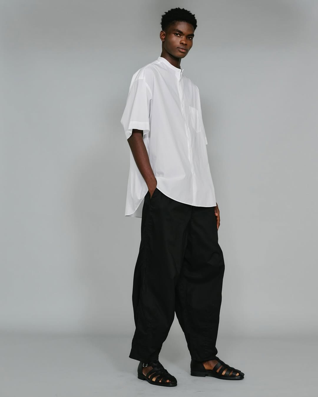 BROAD S/S OVERSIZED BAND COLLAR SHIRT