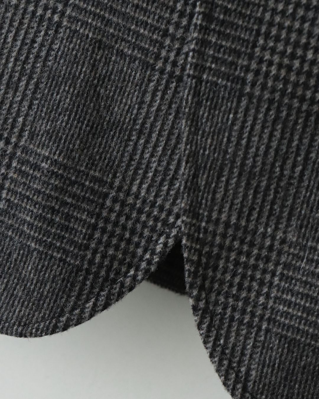 GORE-TEX WINDSTOPPER® GLEN CHECK LAPEL JACKET