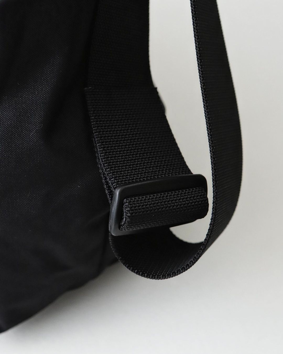 SPEAK EASY / SHOULDER BAG