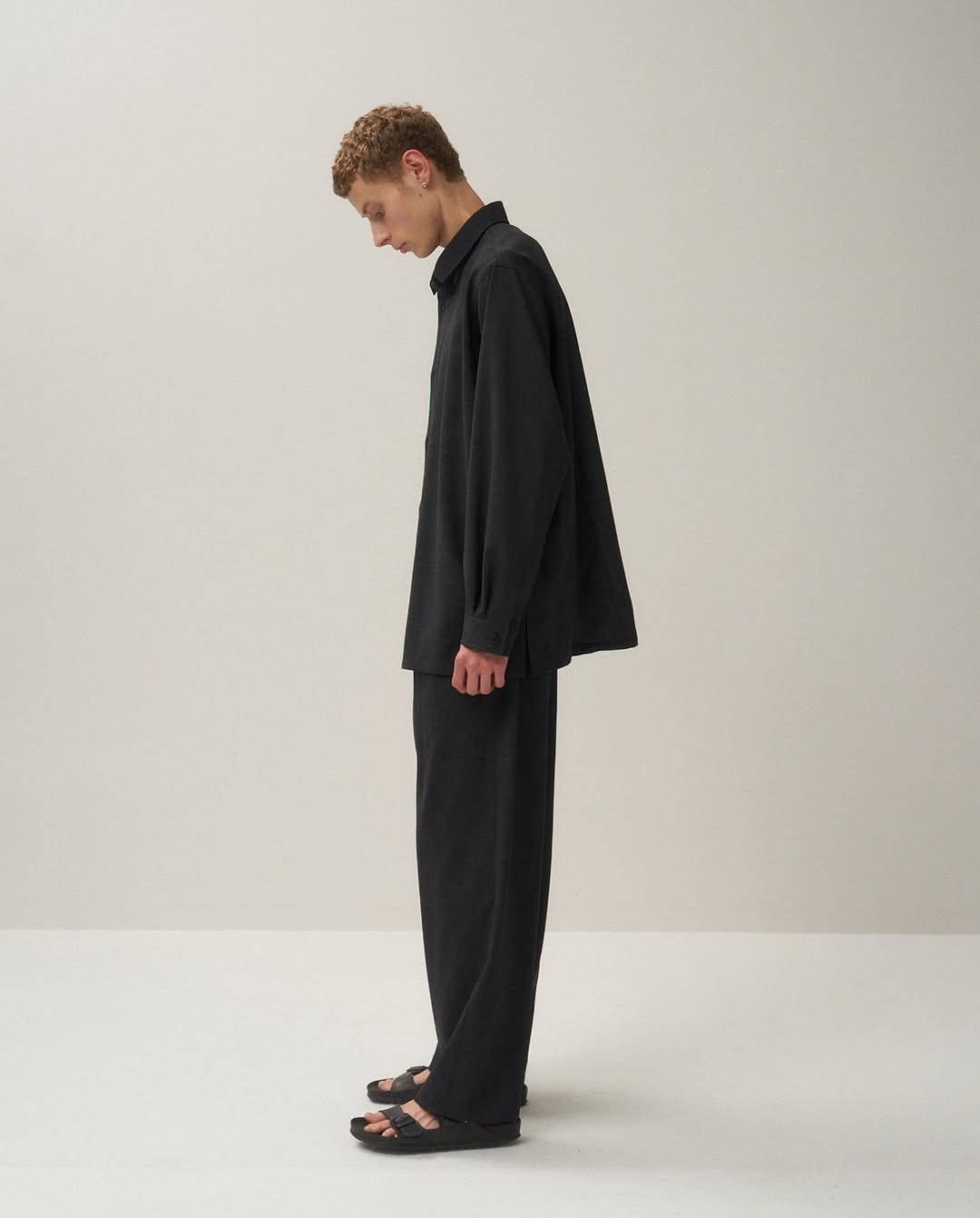 TWIST WOOL TROPICAL TWO TUCKED EASY PANTS
