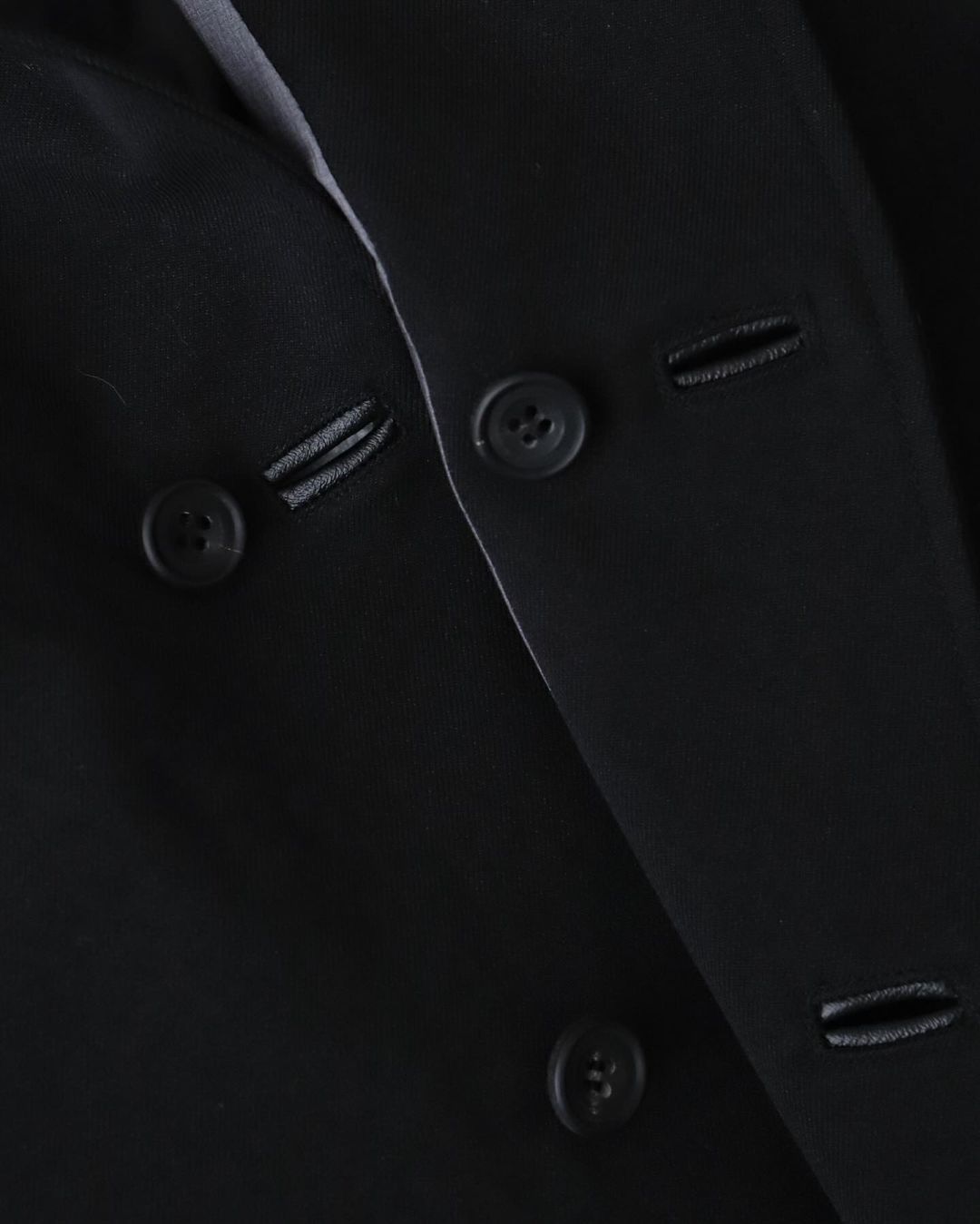 GORE-TEX WINDSTOPPER® LAPEL JACKET