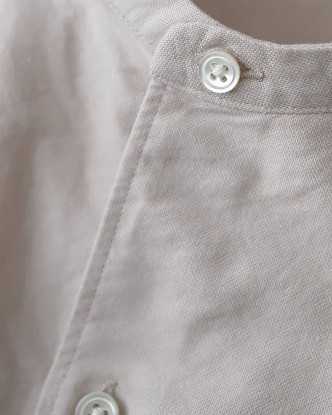 OXFORD OVERSIZED BAND COLLAR SHIRT