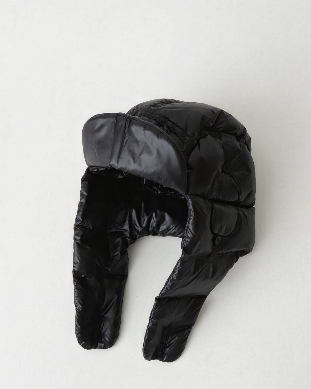 MOUNTAIN LODGE DOWN EAR FLAP CAP