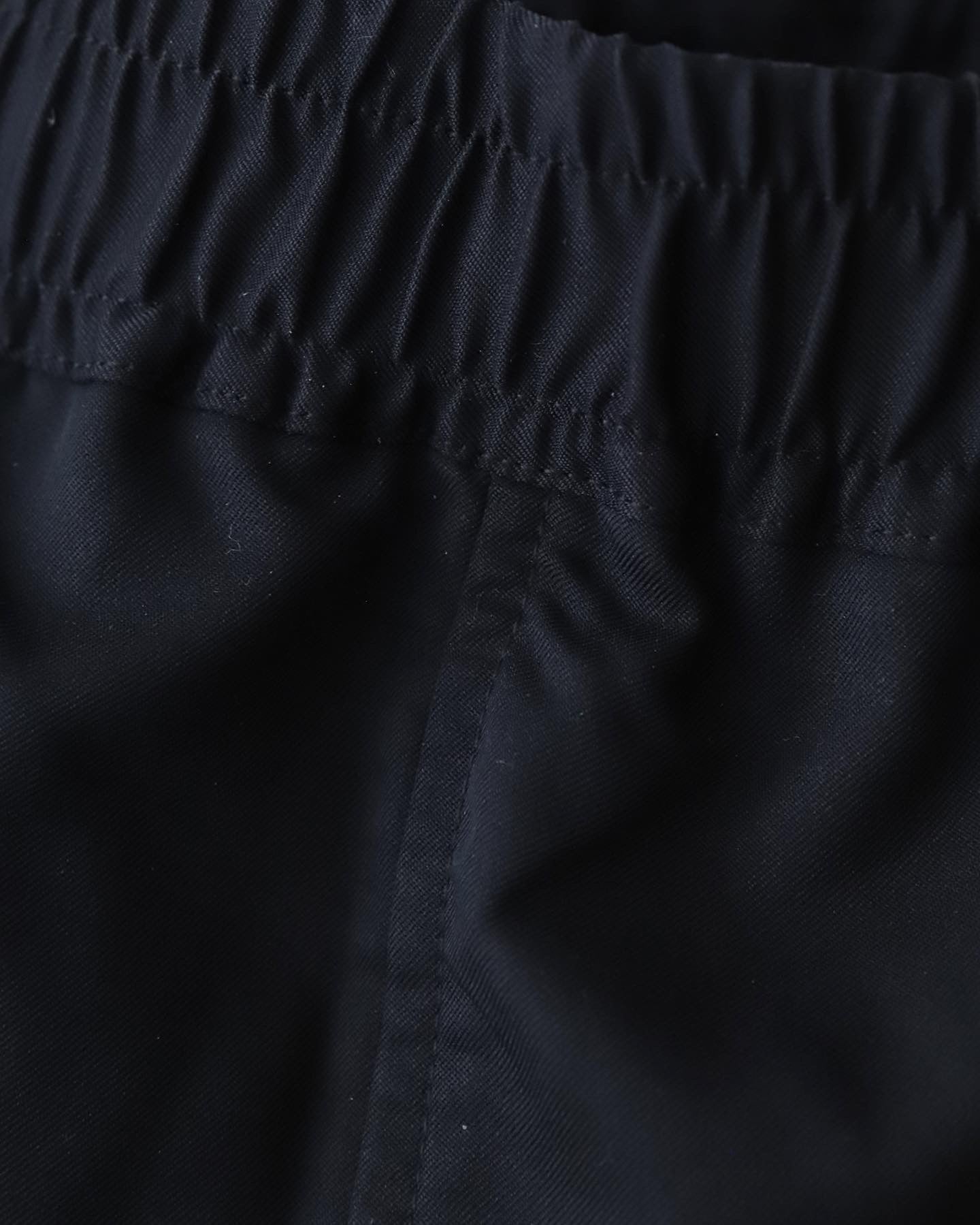 COOLFIBER TWO TUCK EASY SHORTS