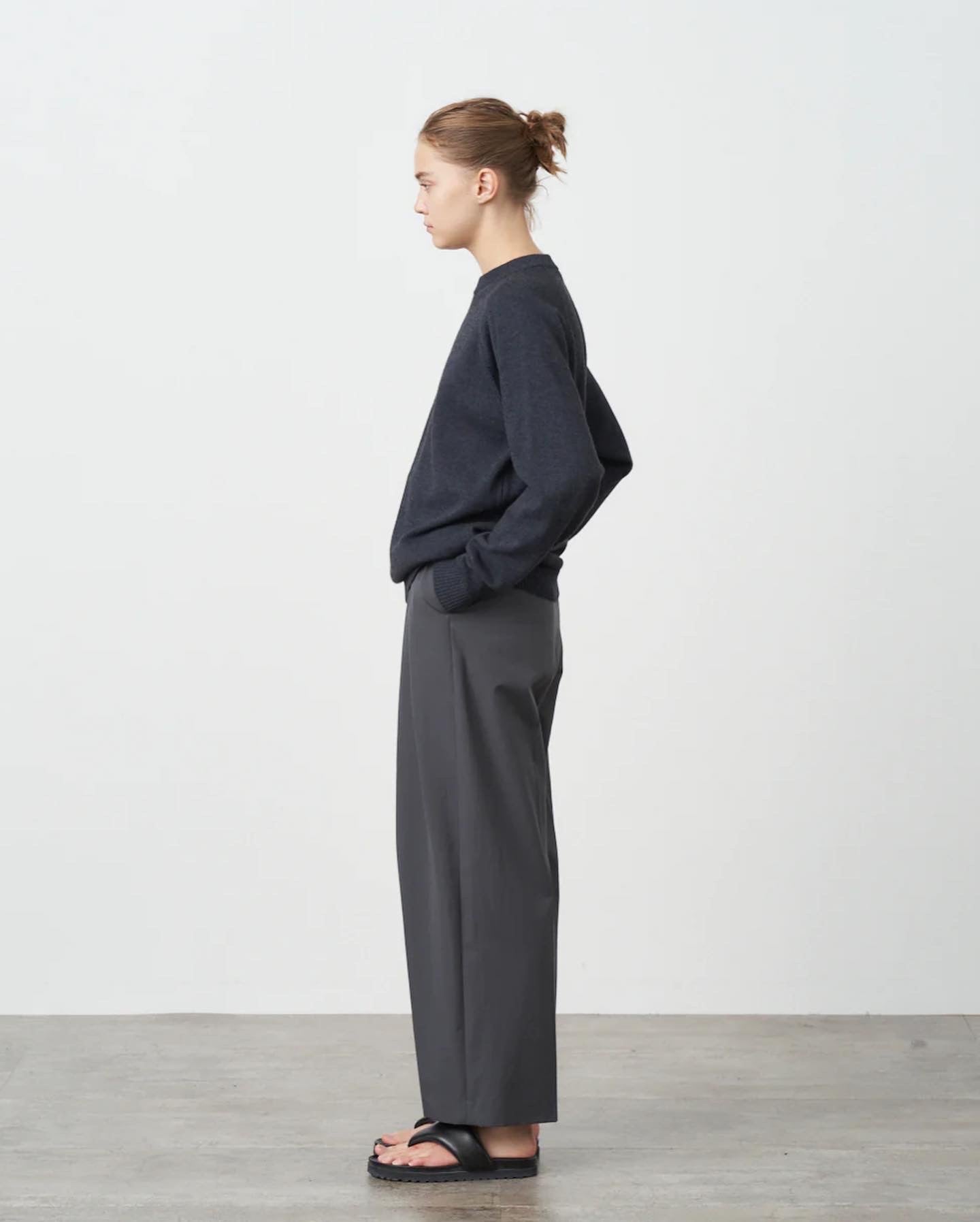 ATON / COTTON CLOTH TWO TUCK WIDE PANTS