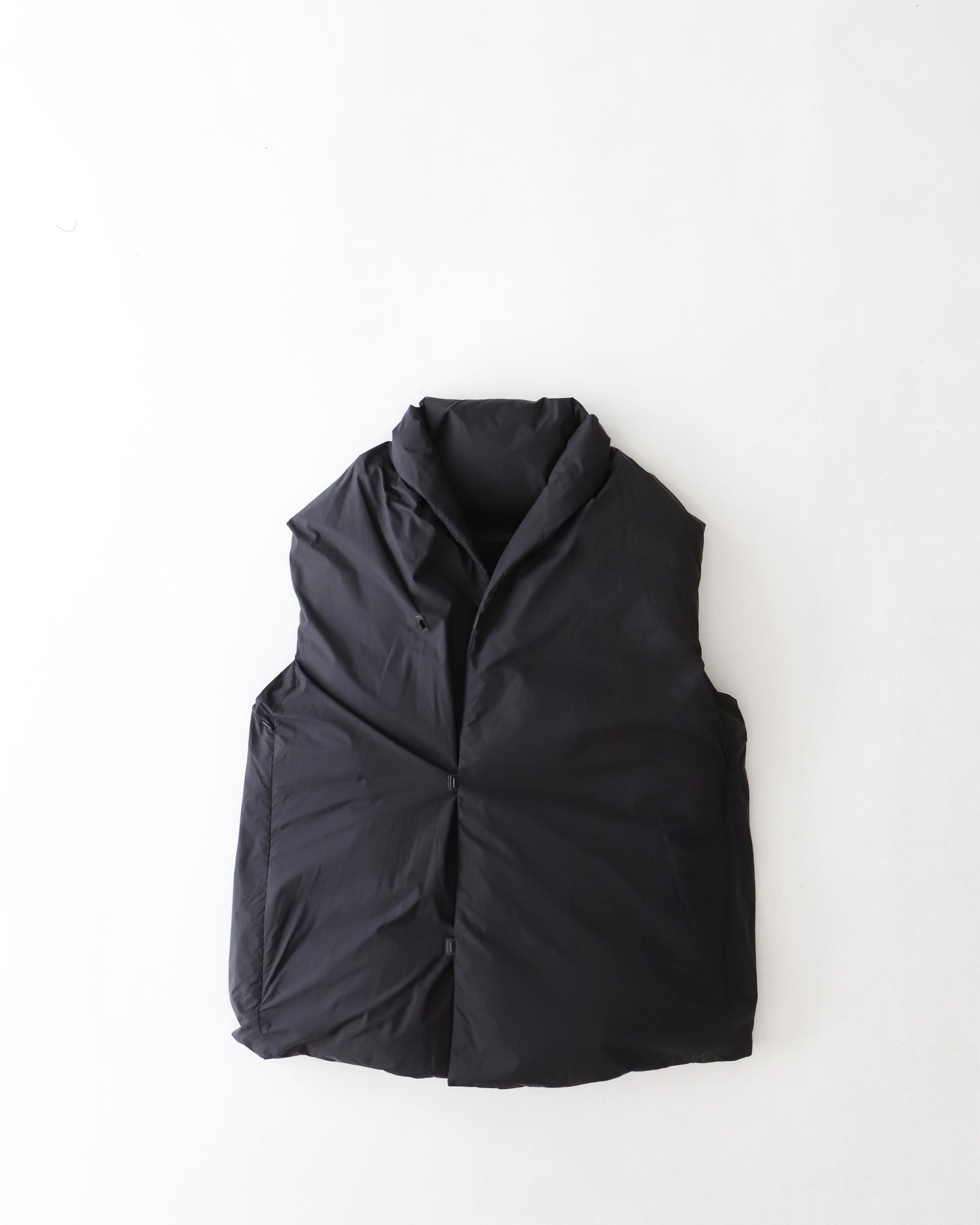 ROOM KEY VEST / EVAPOD