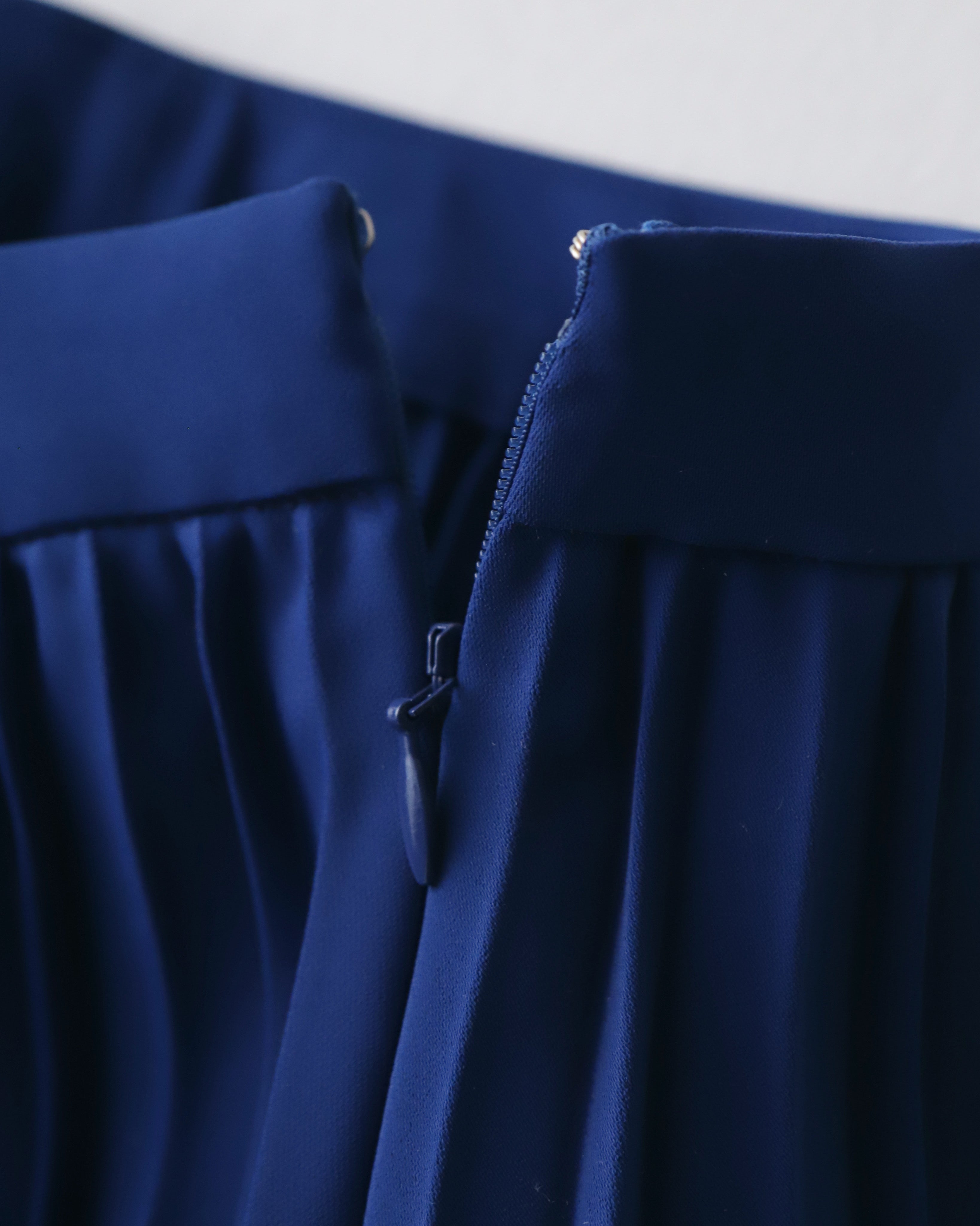 Graphpaper｜SATIN PLEATS SKIRT（WOMEN）